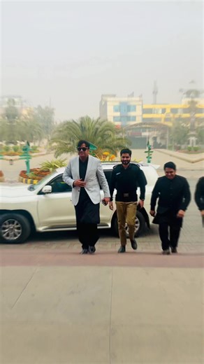 📍 PAC-3 میٹنگ | پنجاب اسمبلی — پیر، 29 دسمبر 2025 چیئرپرسن چیف منسٹر ٹاسک فورس برائے جیل خانہ جات رانا منان خاں نے آج پنجاب اسمبلی میں منعقدہ پبلک اکاؤنٹس کمیٹی (PAC-3) کے اجلاس میں شرکت کی۔ اجلاس میں سرکاری امور، مالی و انتظامی معاملات اور احتساب سے متعلق نکات پر غور و خوض کیا گیا۔ #RanaMannanKhan #PAC3 #PunjabAssembly #29Dec2025 #Governance