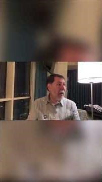 Noroña burst into tears during his visit to Palestine, invited by the United Arab Emirates.