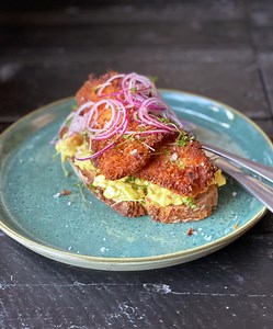 Friterad rödspätta med remouladsås | Tina Nordström | Recept