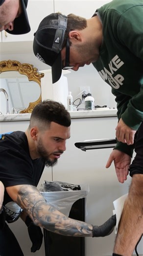 53K views · 1.9K reactions | TATTOO TWIN SWITCH-UP PRANK勞 | EvenOut | Facebook