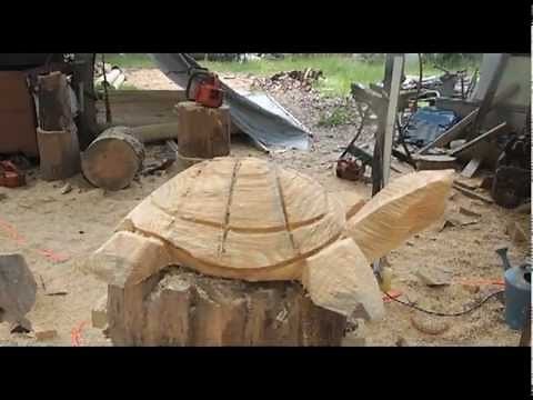 Chainsaw Guru Carving A Turtle