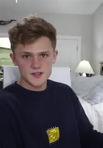 Ryan Trahan S09:E09 - I Bought Amazon Prime's Weirdest Products / the Ironic Memes of TikTok