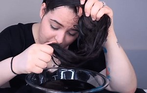 This is why you should wash your hair with cola