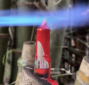 431K views · 225 reactions | She created waterproof fire-starters from lipstick  | 5-Minute Crafts Play | Facebook
