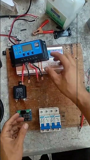 Learn to install solar panels from scratch 🌞🔌 #solarkit #installation #classes #panel #solarpanel