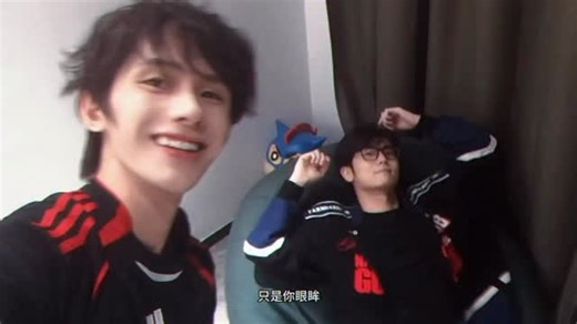 概念黁 on Instagram: "Poped a pill, what's the deal? … #50feet #cover #fyp #cover #chinese #rnb #chill #rap #ootd #ootd"