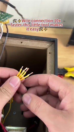 ⚡This is absolutely the most convenient wire connector I've ever used! I used to use another one, which was incredibly cumbersome and bulky.