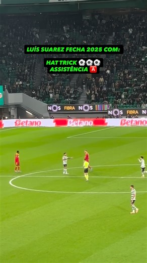 433 Portugal on Instagram: "Luís Suarez está imparavel e o Sporting despede-se de 2025 com goleada 🟢⚪️ #sporting #sportingcp #scp #luissuarez #rioave"