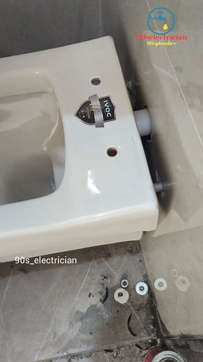 738K views · 9.1K reactions | Wall mount toilet fitting work பிளம்பிங் வேலை ️#90selectrician #90splumber #hardworking #salem #plumberlife #pipeline #plumber #plumbing | Vijayakumar Viji | Facebook