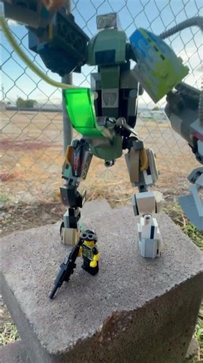 B.U.M aka big utility mech I need better name suggestions I will leave it up to all of you #mechs