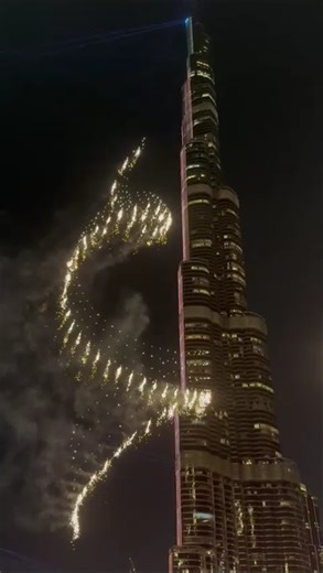Burj Khalifa Fireworks Light Show Dubai UAE
