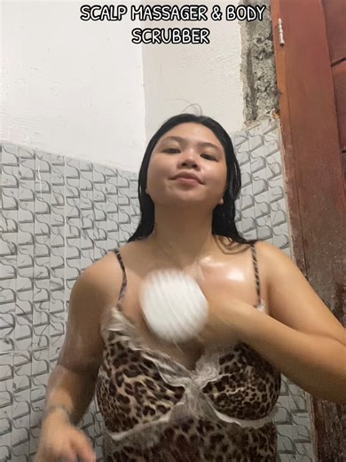 Clean Your Hair and Body with This 2-in-1 Brush