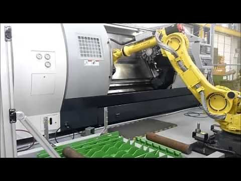 Robot Fanuc R2000 Machine Tending Lathe