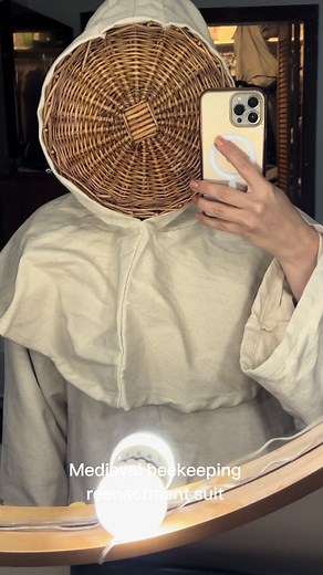 Putting the mead in MedievalAshley since 2019. Better beelieve it. 🐝 🍯 🍺 @craftabrew DIY Kit in bio @burgschneider medieval garb in bio (with discount) #mead #beekeeper #medievalbeekeeper #onedayafter #renfaire #medievalfair #medievalashley #craftabrew