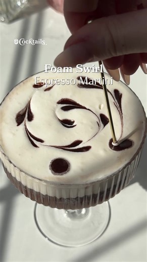 Espresso Martini Recipe: A Chic Coffee Cocktail