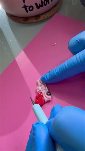 #diy #clayearrings #smallbusiness #polymerclayearrings #cute #valentinesday #valentinesdaygift #cute