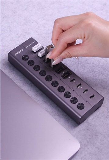 Ultimate USB Hub: Switch Between Type-C & Type-A Ports