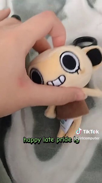 Unboxing Dandy's World Plushie Keychains from Europe