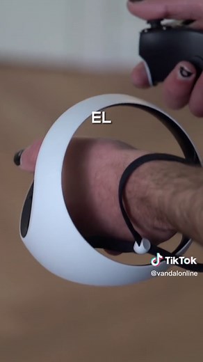 PROBAMOS las NUEVAS PS VR2 de PS5 👀🎮 #psvr2 #psvr #playstationvr2 #realidadvirtual #playstation5 #ps5 #playstation #horizoncallofthemountain #playstationvr2sense #vr #review #impresiones #videojuegos #juegosnuevos #noticiasdevideojuegos #gaming #gamingentiktok #gamingenespañol #videojuegos2023 #videojuegos🎮 #juegosvr #psvr2review #vandal