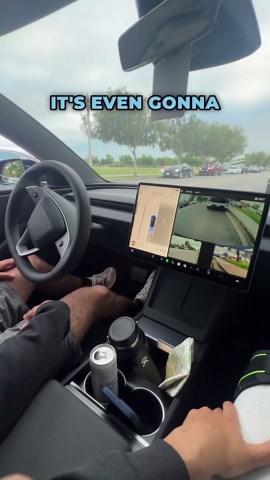 Tesla automatic parking is so slow #Tesla