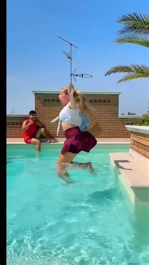 How? Tutorial? Inspired #shorts #vfx #visualeffects #cgi #3d #funny #comedy #education #trending