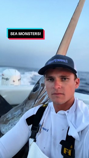 Deep Sea Fishing Adventure: Catching Sea Monsters