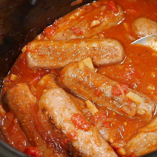 26K views · 139 reactions | These slow-cooked devilled sausages are a must-try. Recipe: https://slowcookingperfected.com/slow-cooker-devilled-sausages/ | Slow Cooking Perfected | Facebook