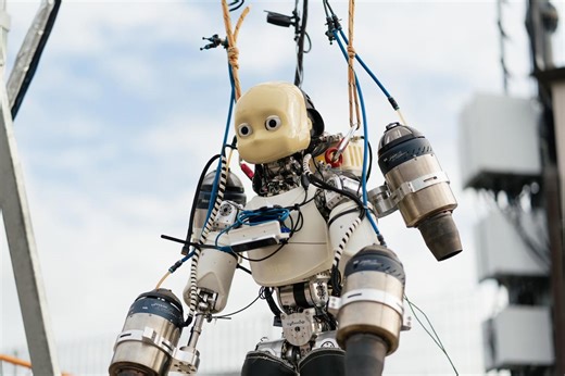 Como Astroboy: así es iRonCub3, el robot humanoide volador creado en Italia