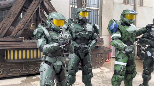 Just completed a master chief squad. And here's the end time for taking Halloween orders: Master Chief 117: end of July Other halo suits: end of June #halo #halocosplay #masterchief #masterchiefcollection #spartan #HaloInfinite #gamingcosplay #propmaking #Halloween #halloween2024 #comiccon | Cosplay Armor Suits