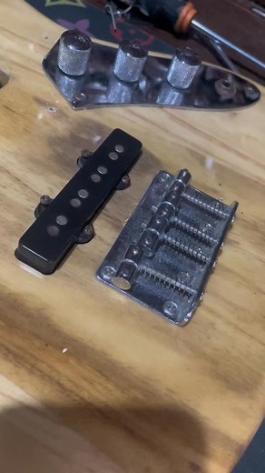 4string Bass guitar | Ronnel Villanueva Hernandez