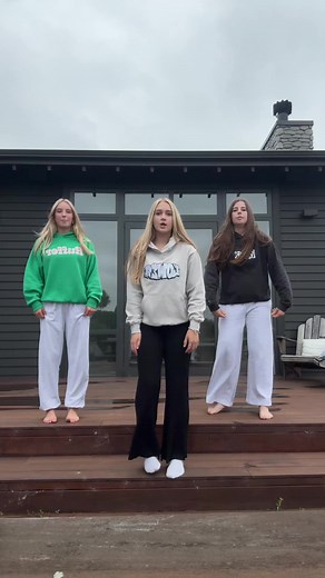 bring back old dances #fyp #dance #nz #aus #xybca @Jasmine 🌟 @brooke 🪩