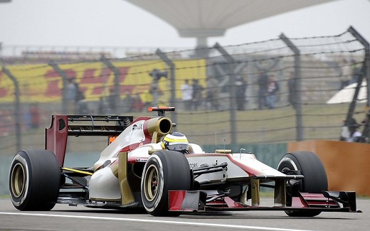 “极富驾驶乐趣”——2012年F1 HRT车队F112首航录像