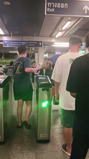 Can you guess this BTS Station? 🚆 | Bangkok Skytrain Quiz