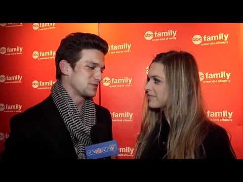 Shailene Woodley & Daren Kagasoff Talk "Secret Life" Dream Wedding