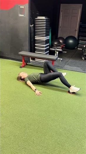 Single Leg Eccentric Hamstring Slider