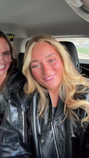 sarah mitchell (@sarah.mitchellll)’s videos with original sound - Song Lyrics