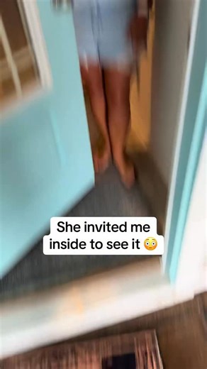 Viral Deals & Finds on Instagram: "This indoor camera is great to use because it has full color night vision and can’t be missed with outside. Plus you don’t have to pay a subscription for the footage. 👉 Grab it from the link in my BIO 👉 Follow me and comment SECURITY to get all infos in DMs #securitycamera"