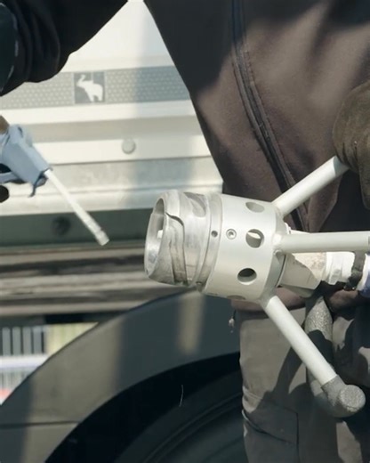 87K views · 2.7K reactions | Biogas is more accessible than ever, with a growing network of refueling stations across Europe, making our gas­-powered trucks a competitive low CO2 emission alternative for long-distance transport. Explore our range of trucks here: https://www.volvotrucks.com/en-en/trucks/gas-powered.html #volvotrucks #gaspowered #biogas #sustainability | Volvo Trucks | Facebook