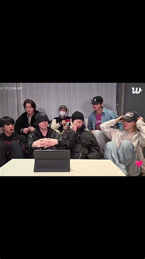 アルバムについて。前編 アルバム名はJin君「ハロー」は全く関係なかったというオチでしたw 全世界が騙された。さすが長男 シュガ ジミン テテ #bts #ジョングク #ナムジュン #ホソク #ジン