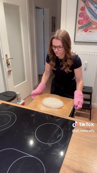 sauerteig wifey 👀 #sauerteigbrot #sourdough #sourdoughbread #fyp #wifey