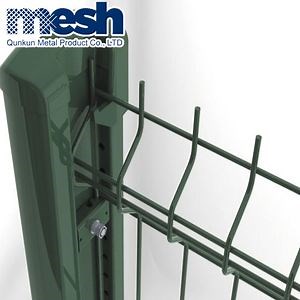 [Hot Item] Triangle Bend Welded Wire Mesh Fence