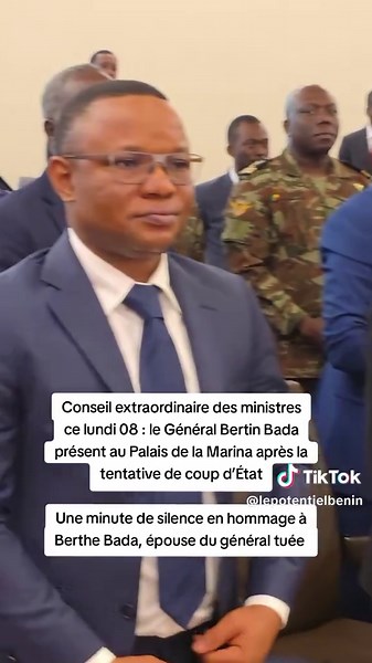 🚨🚨Conseil extraordinaire des ministres ce lundi 08 : le Général Bertin Bada présent au Palais de la Marina après la tentative de coup d’État 📍Une minute de silence en hommage à Berthe Bada, épouse du général tuée #LePotentiel #DefenseSecuriteBenin #PresseBeninoise #coupdetat #conseildesminitres