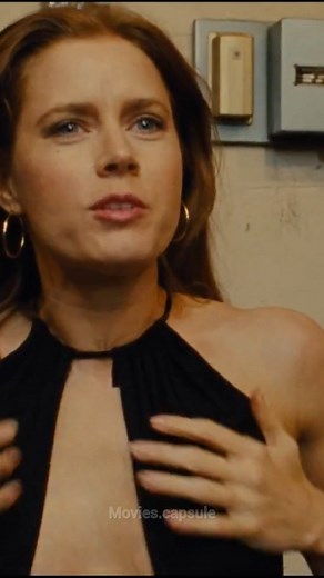 moviescapsule | 🎬 American Hustle (2013) The scene in which Jennifer Lawrence and Amy Adams’ character kissed was all Amy Adams’ idea, and though there... | Instagram