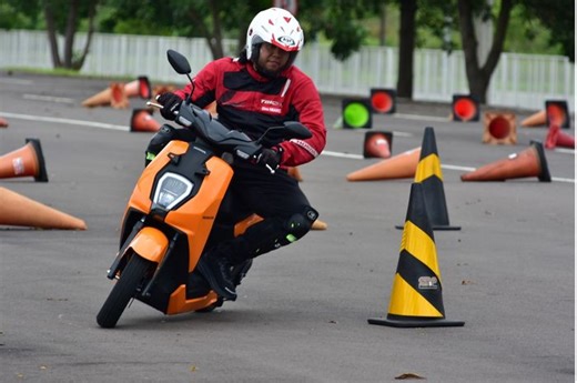 Resmi Diumumkan! Segini Harga Honda ICON e: - Gridoto