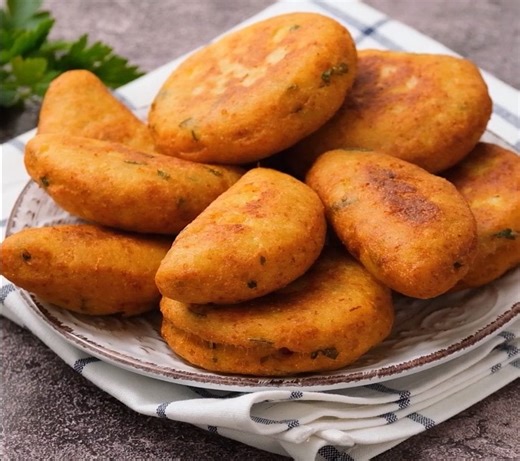 Potato Bombs: the quick recipe for a delicious lunch in no-time