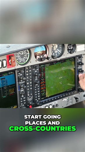 Piloting with Situational Awareness: Map Range Explained #shorts
