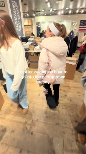 no the girl at the door isnt “brunette girl” she was very nice to us😭😭 #fyp #georgetown #brandymelville #dmv