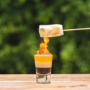 B-52 Shot Drink Recipe - Kahlúa