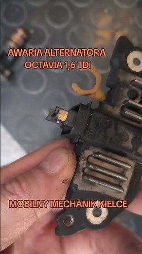 WYMIANA ALTERNATORA SKODA OCTAVIA 1,6 TDI naprawa awaria brak ładowania świeci sie akumulator