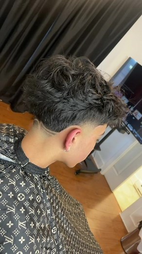 Expert Taper Fade Services by Barber Drew